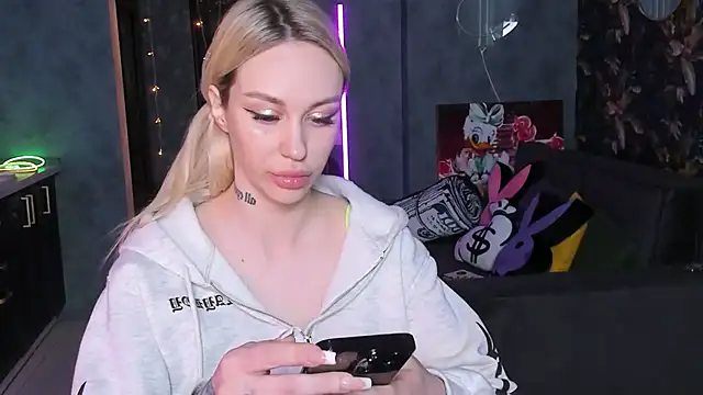 Blckmirrorr live XXX chat
