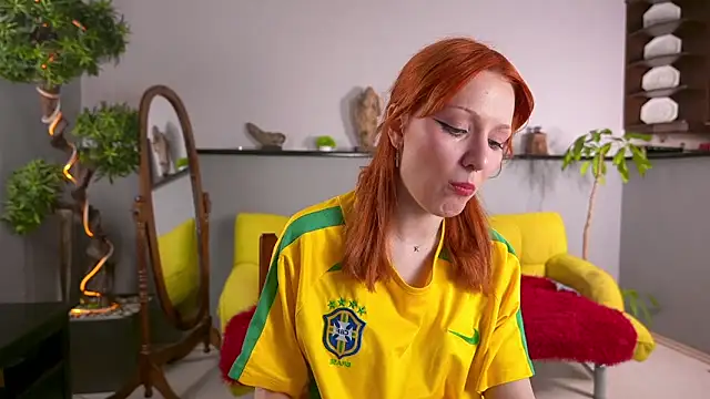 Chat +18 de SunnyAdrid ao vivo
