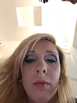 AmethystFoxx élő XXX-chatje