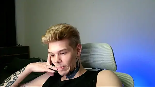دردشة DENIS_HERE الجنسية المباشرة