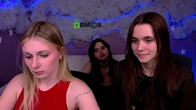 Show modela laurenmurrr na web-kameri