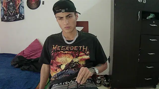 Show modela Fenix_hardcock na web-kameri