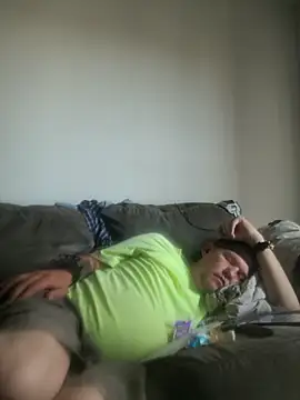 yourMasterisBored Show in webcam