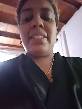 Chat +18 de ELLA_KELLY ao vivo