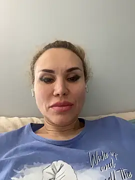 Radmila_Queen_ Obrolan Langsung XXX