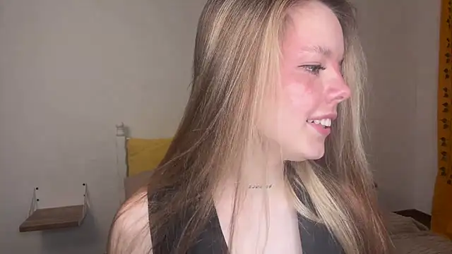 Catrinee Live XXX Chat
