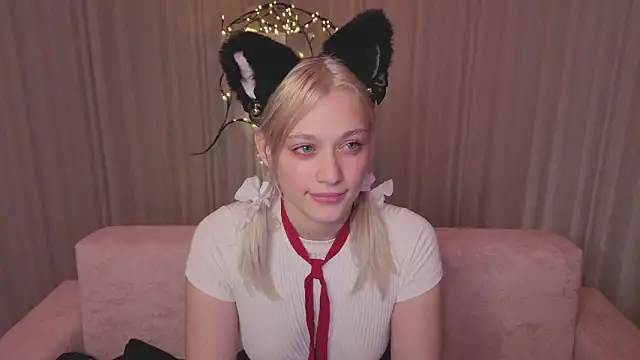 KaraLiinn Live XXX chat