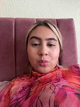 Czat XXX na żywo – Miabonnett_