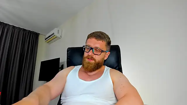 Show modela Findom_guy na web-kameri
