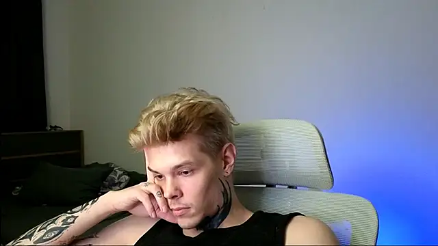 DENIS_HERE Chat XXX live