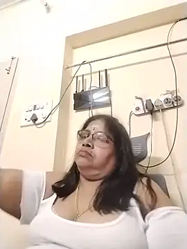bigbum68 Show in webcam