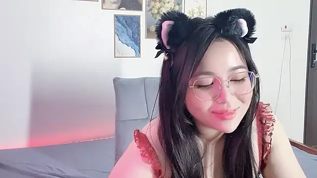 _Mia_Chubby live XXX chat