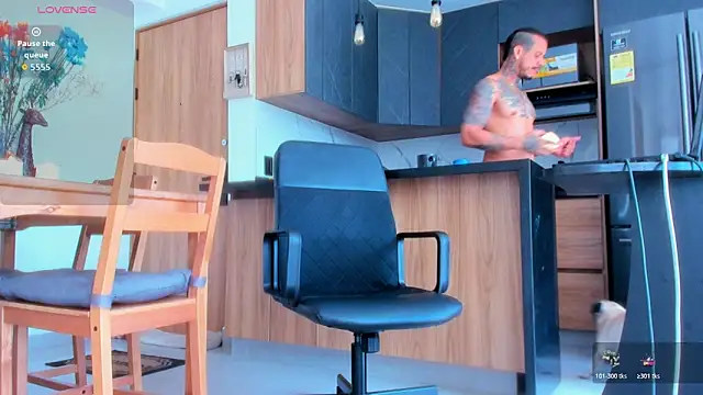 fitnolan Live XXX Chat