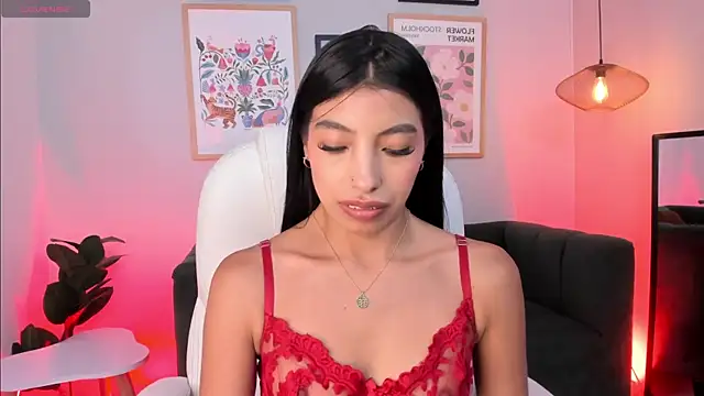 Tiffany_Low Chat XXX in diretta
