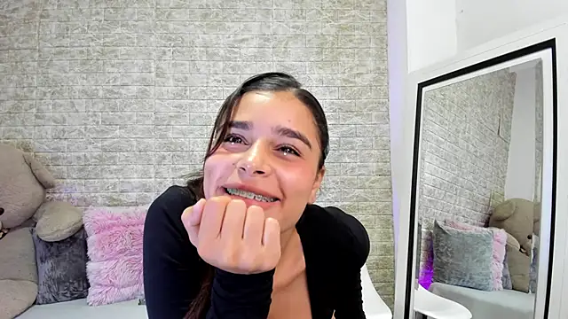 Chat +18 de lissbrown ao vivo