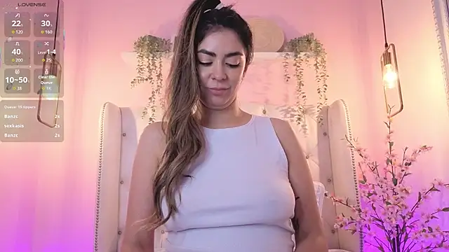 CristalHeart_'s Live XXX Chat
