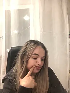 Seralunee 라이브 XXX 채팅