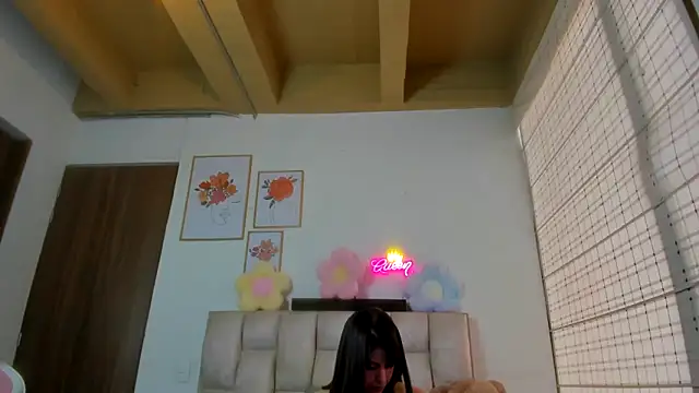 queenalexxa111 – Naživo XXX chat
