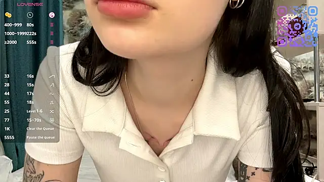 YoursinGoddes – Naživo XXX chat