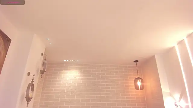 MilaLawrence's Live XXX Chat