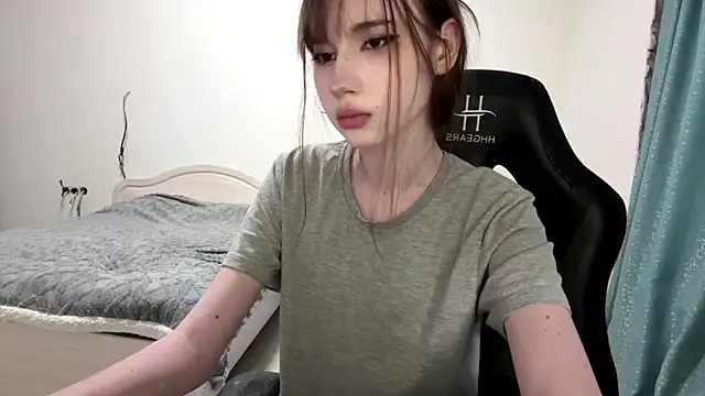 GiddyDoom's Live XXX Chat