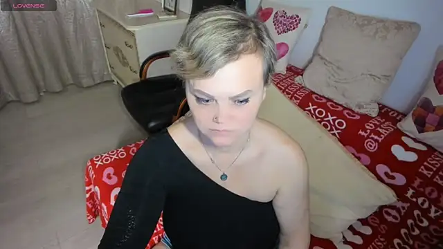 MildMature's Webcam Show