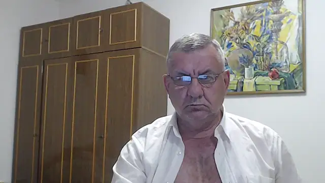 XXX chat uživo modela machomale3
