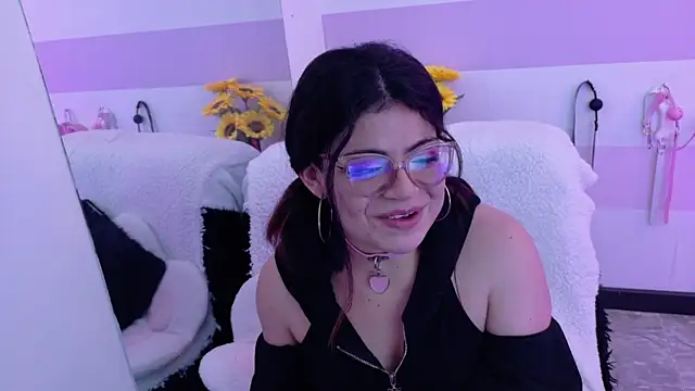 Catwhite_ Live XXX-Chat