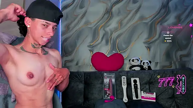 AmberAdams_'s Live XXX Chat