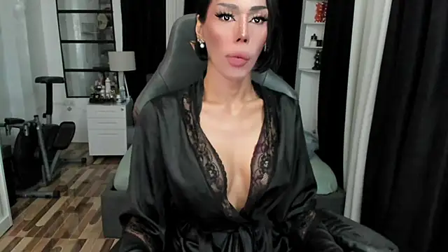 Forever_MissCandace Chat XXX in diretta