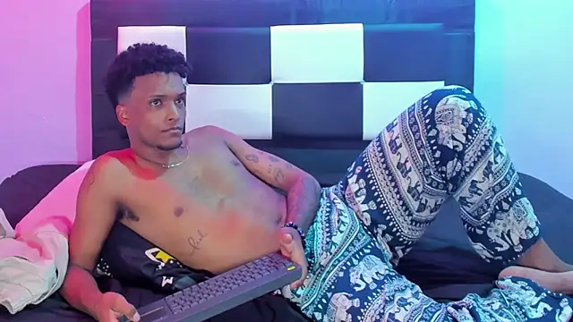 Chat XXX en directo de Lucky_boys__X