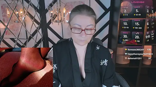 Alexandra_Kind 现场XXX聊天