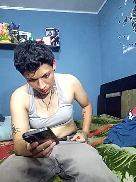 tomi_tomboy's Webcam Show