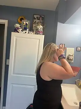 sweetkacibaby Show in webcam
