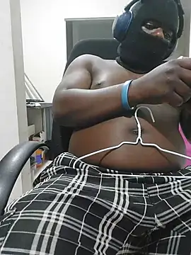 Bra-G Adlı Modelin Web Kamerası Şovu