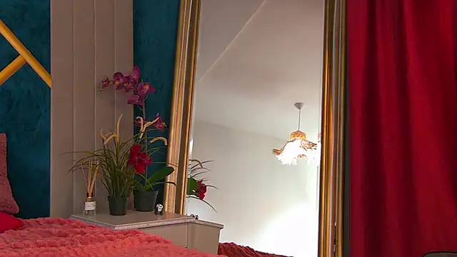 BrunetteBombiX's Live XXX Chat