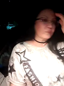 --I3lue_I3utterfly--'s Live XXX Chat
