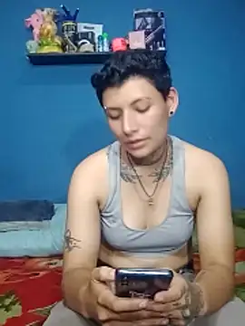 tomi_tomboy – Kamerová šou