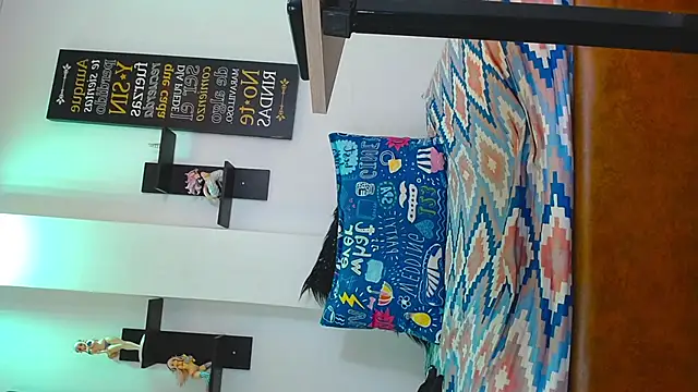 maria_paula___ Show in webcam