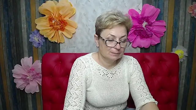 EmiliaGree live XXX chat