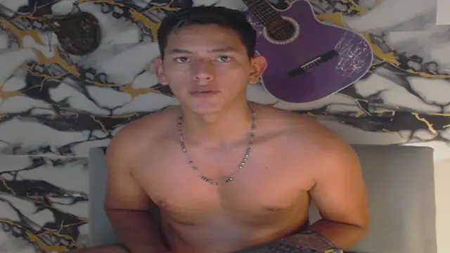 Hiroshi_Shen Chat XXX in diretta