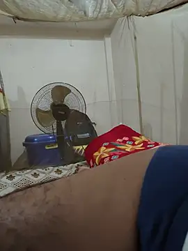 DIRTY_SMEGMA_DICK_4_PIGSn Webbikameraesitys