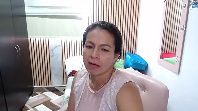 camilavargas_ Chat XXX live