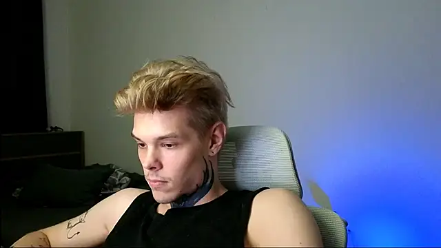 DENIS_HERE's Live XXX Chat