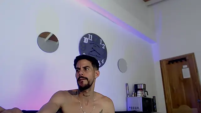 Leo_Vesper Show in webcam