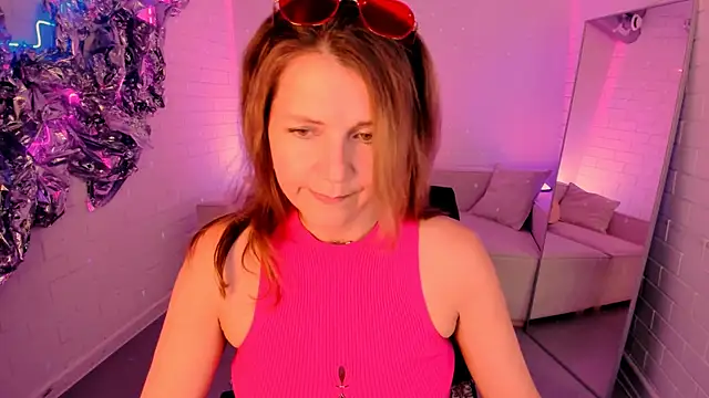 NicoleHitman's Live XXX Chat