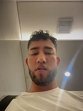 XXX chat uživo modela liam_bronw