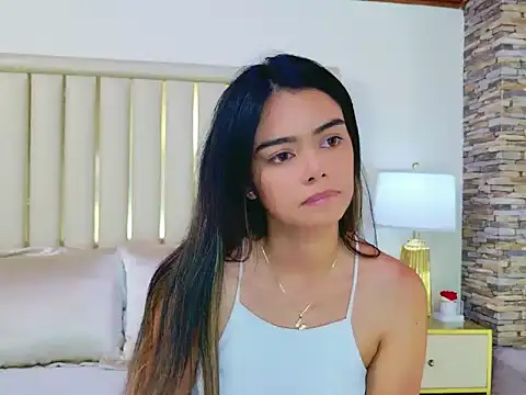 AnnieDesire's Live XXX Chat