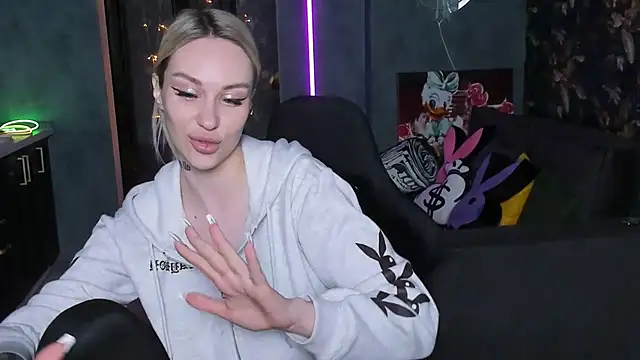 Blckmirrorr Chat XXX in diretta