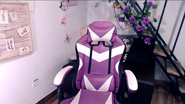 samantha_baby_: απευθείας συνομιλία ΧΧΧ